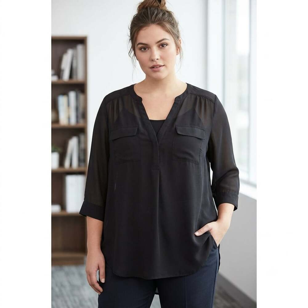 Torrid Harper Georgette 3/4 Sleeve Pullover Blouse in Black Z134JC